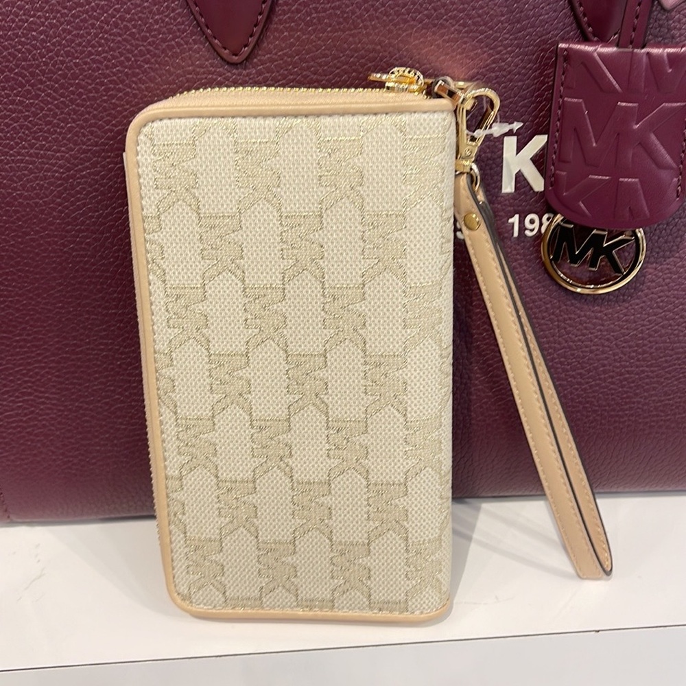 Michael Kors Jet Set Travel Large Phone Case Wristlet Wallet MK Natural Multi - Picture 7 of 16